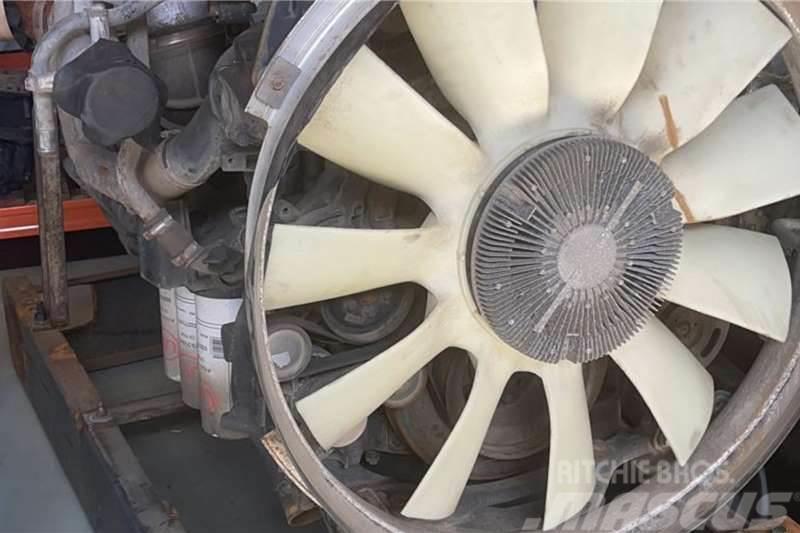 Nissan 2015 NissanÂ  UD Quon 400HP Used Engine Altele