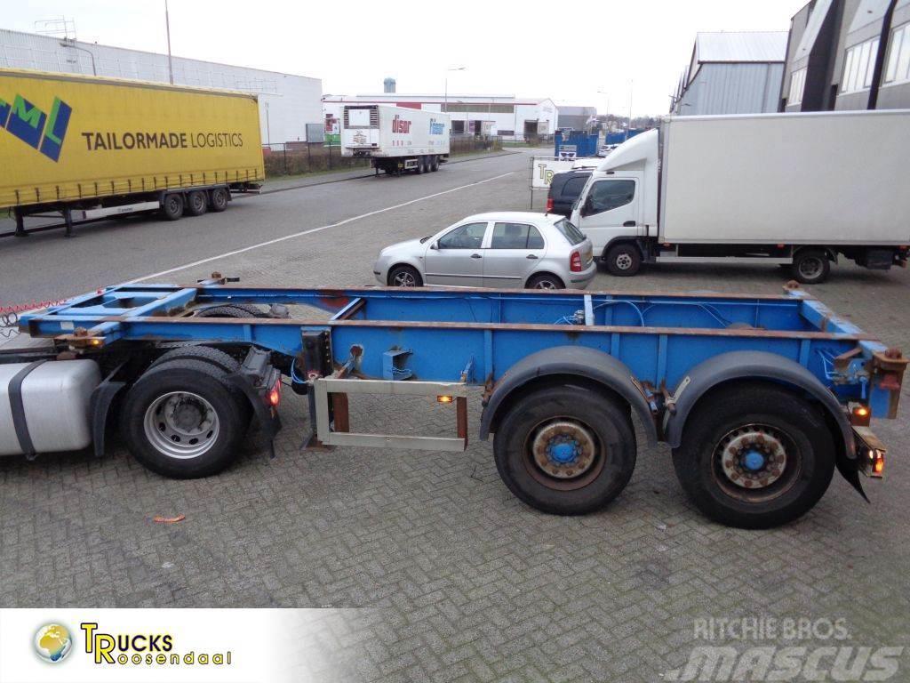 Renders Euro 700 + 2 Axle Camion cu semi-remorca cu incarcator