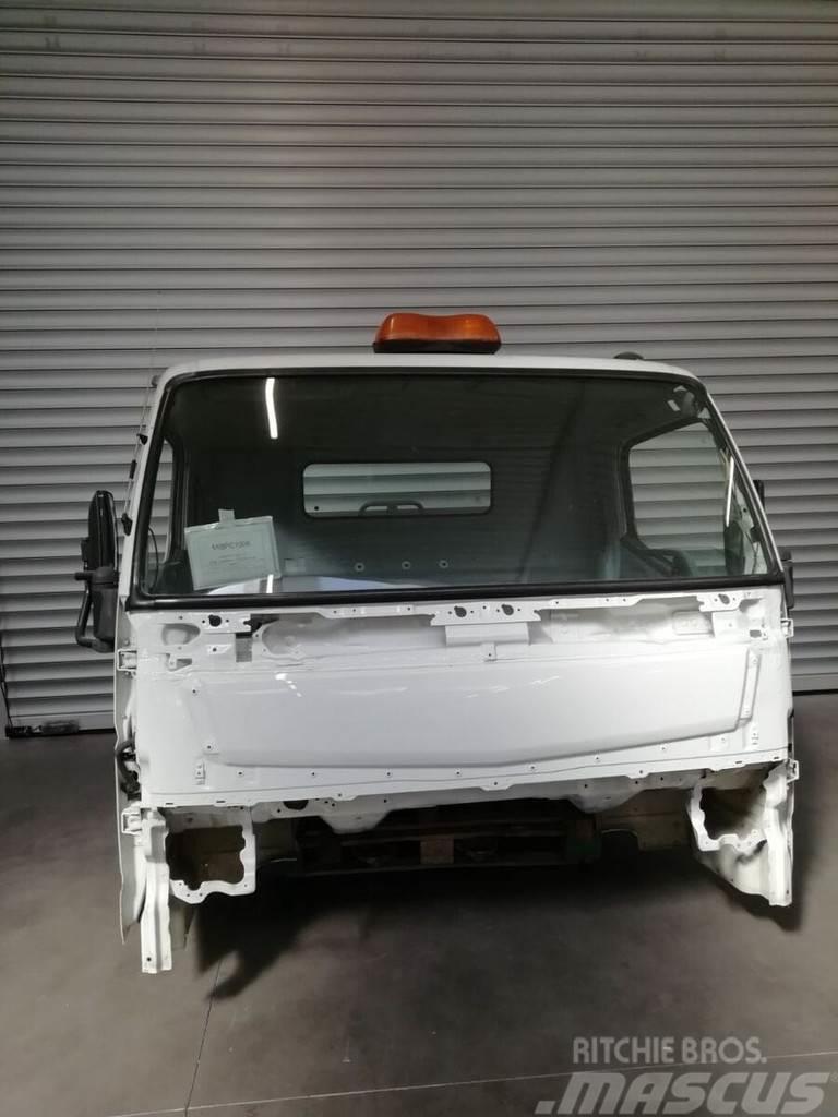 Mitsubishi Fuso euro 6 Cabine si interior