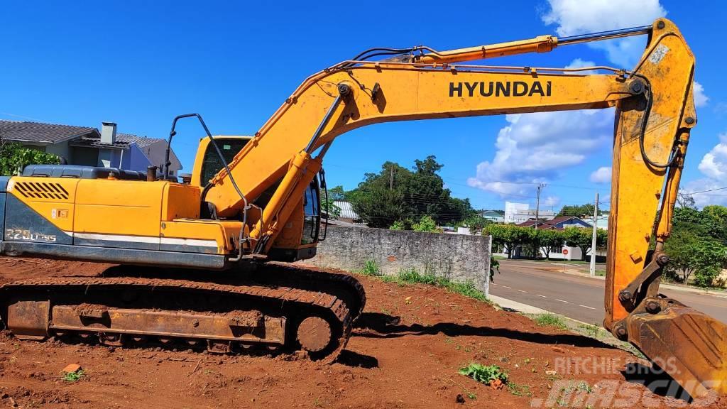Hyundai R220LC Excavatoare pe senile