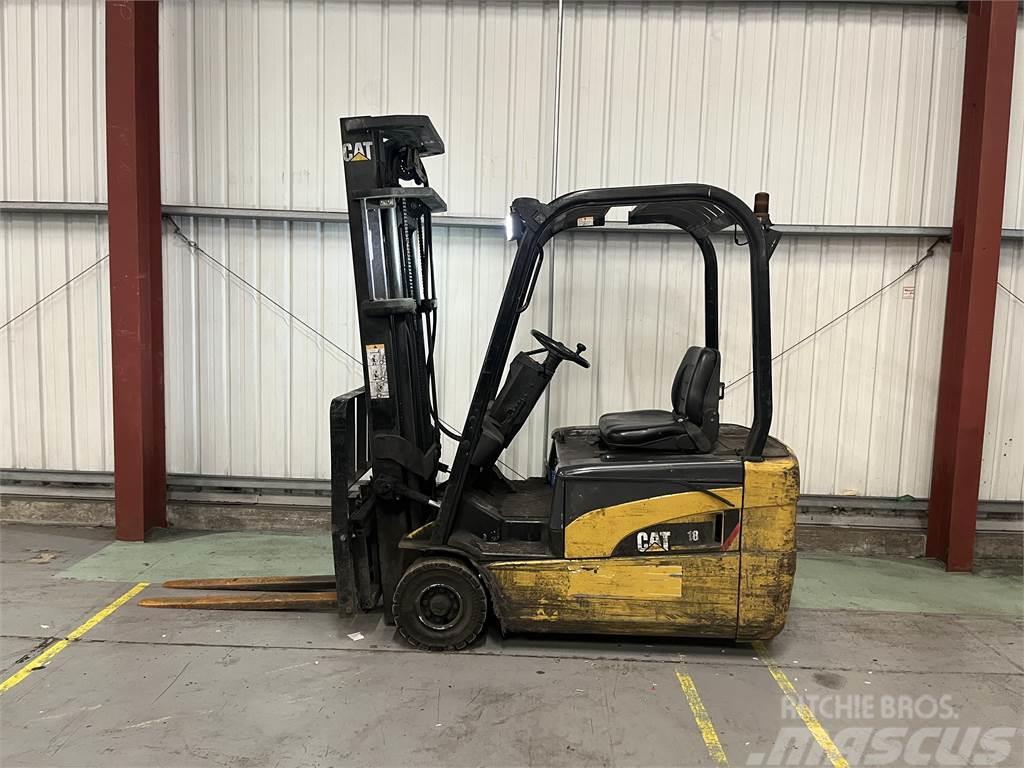CAT EP18NT Stivuitor electric