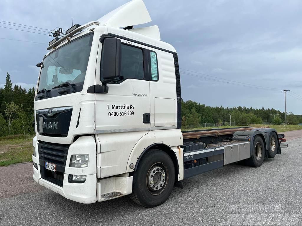 MAN TGX 28.500 6x2 vm. 2017 Camion cadru container