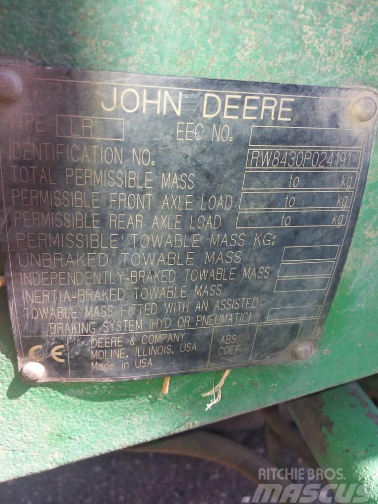 John Deere 8430 Tractoare