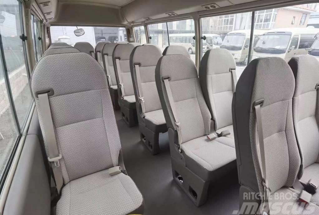 Toyota Coaster Mini autobuze