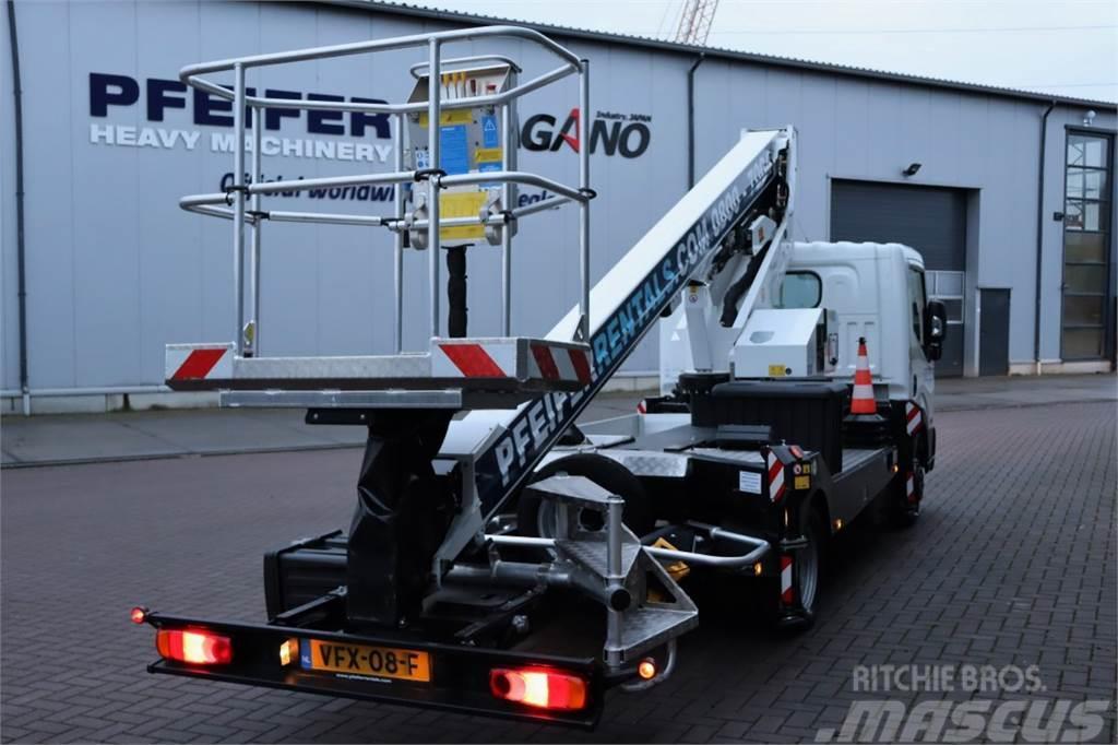 Palfinger P200TXE Valid inspection, *Guarantee! Driving Lice Platforme aeriene montate pe camion