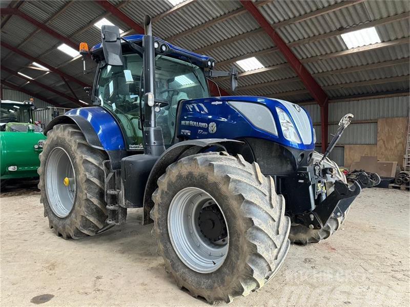 New Holland T7.230AC Stage V Tractoare