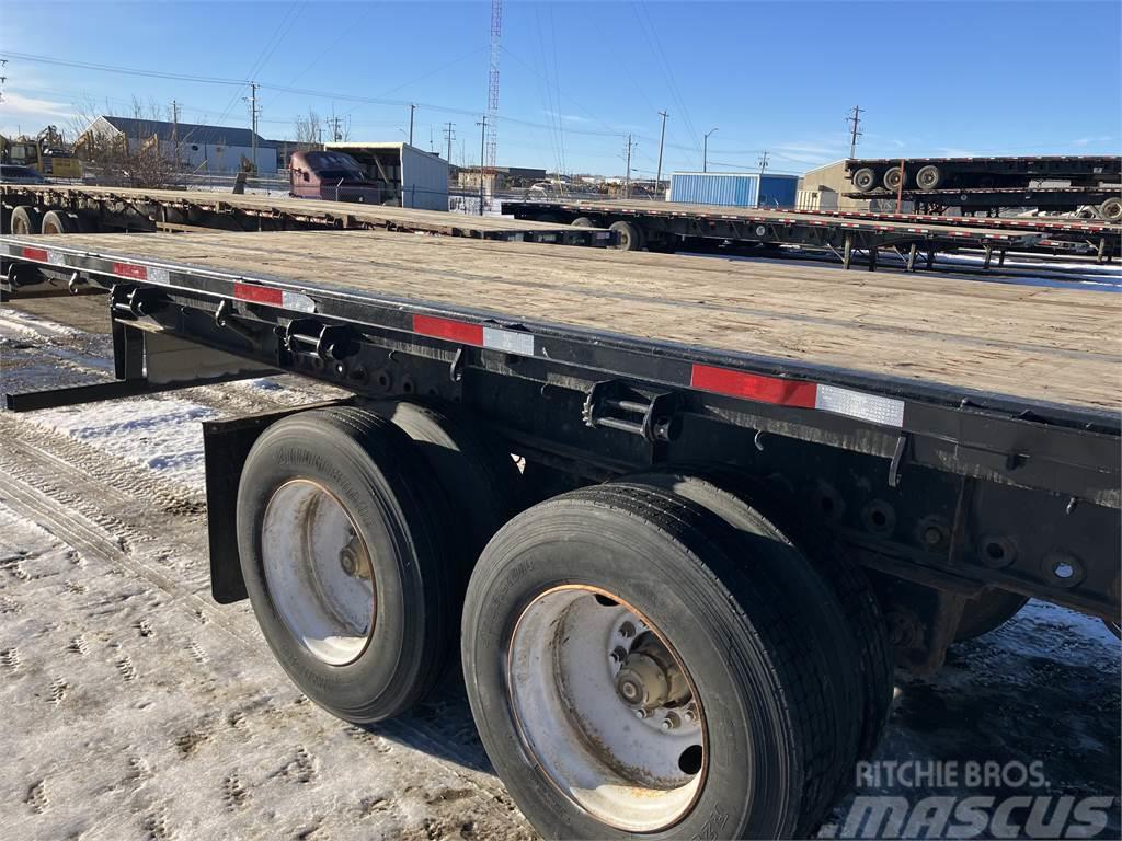 Lode King 53' Tandem Flat Deck/Highboy Flatbed Flatbed/Dropside semi-trailers