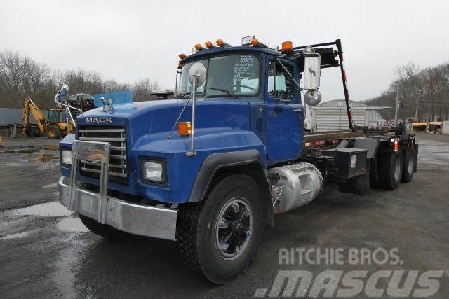 Mack RD688S Camion cadru container