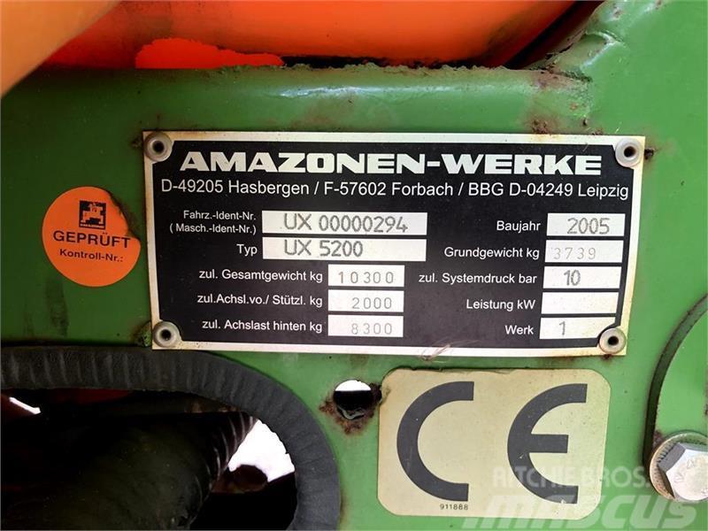 Amazone UX5200 24 meter med bom styring Tractoare agricole sprayers