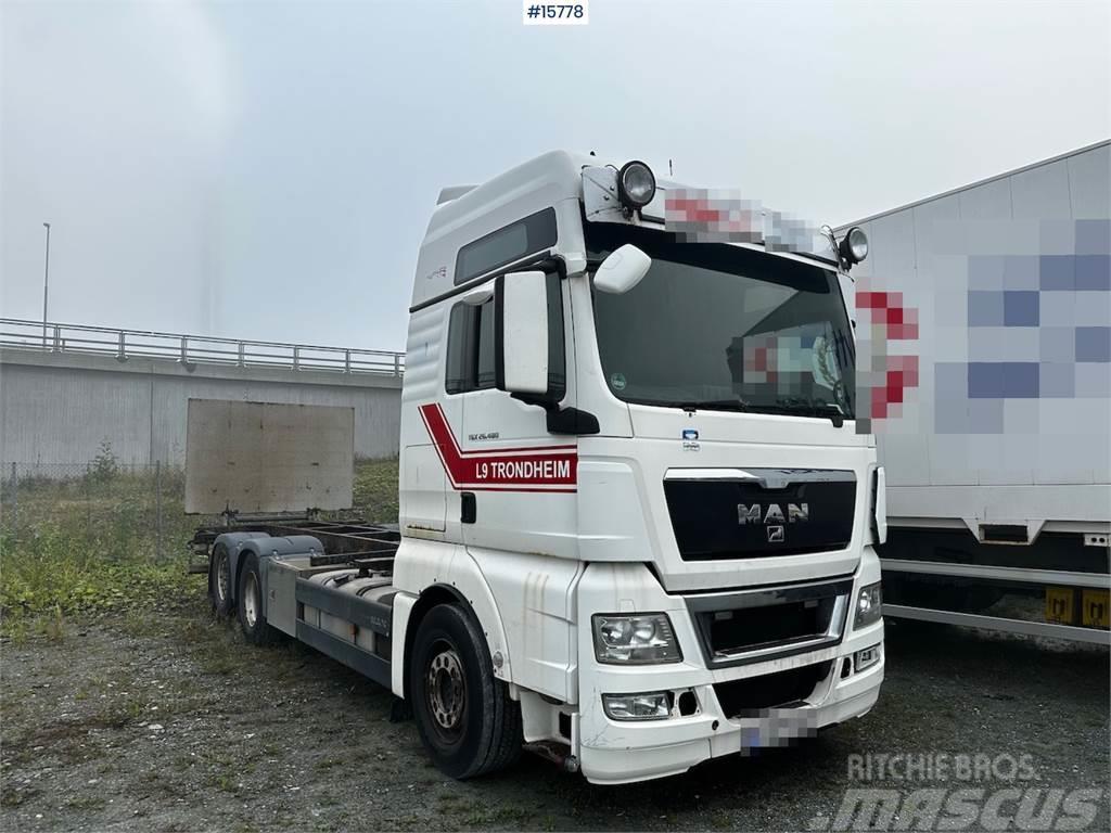 MAN TGX 26.480 6x2 Container truck w/ lift. Rep object Camion cadru container