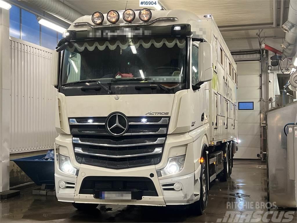 Mercedes-Benz Actros Animal transport truck w/ lift Municipal/vehicul cu uz general