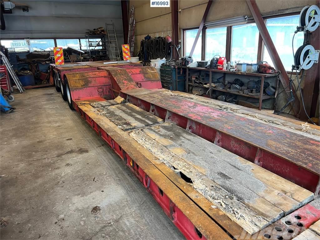 Vang Low boy trailer w/ extension and hydraulic widenin Alte remorci