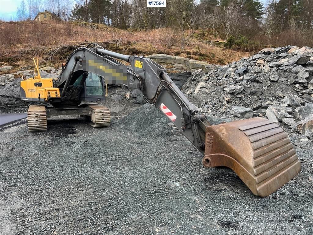 Volvo EC 210 CL w/ digger bucket and rotor tilt Excavatoare pe senile