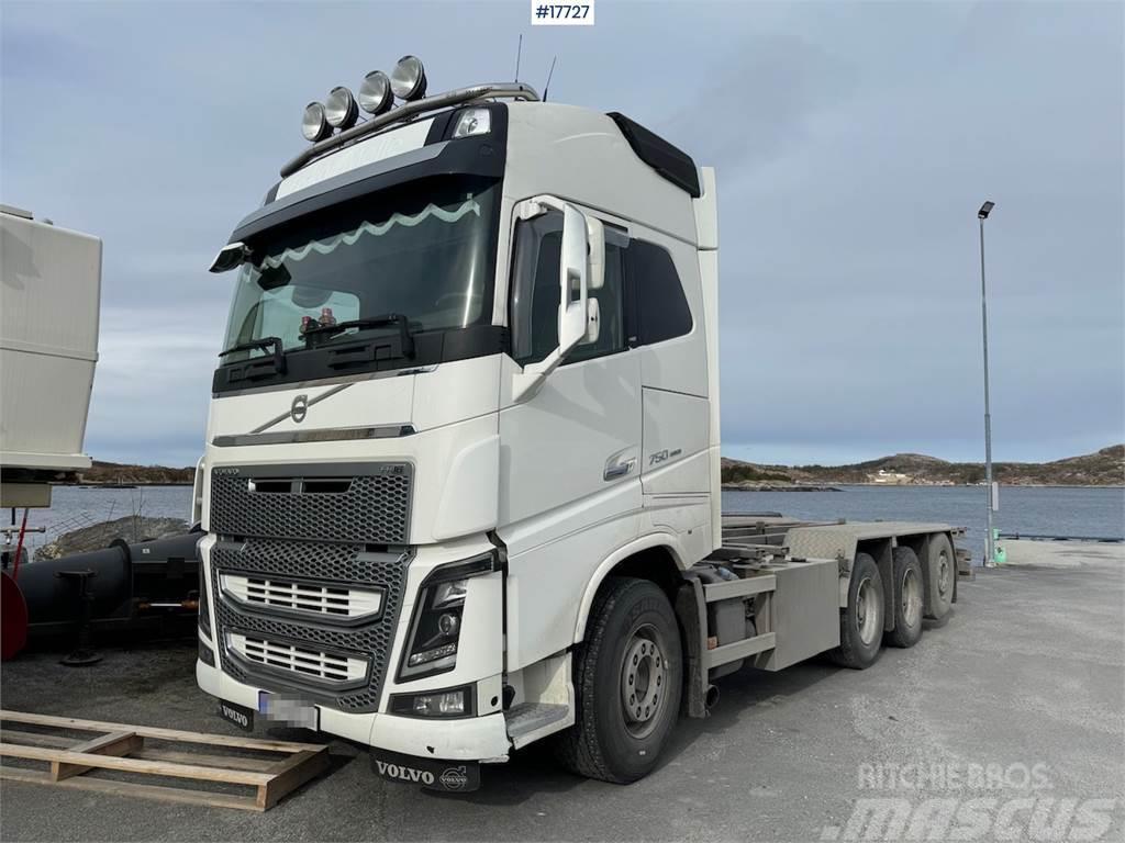 Volvo Fh16 8x4 chassis. WATCH VIDEO Camion cabina sasiu