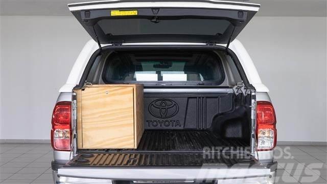 Toyota Hilux Cabina Doble VXL Aut. Utilitara