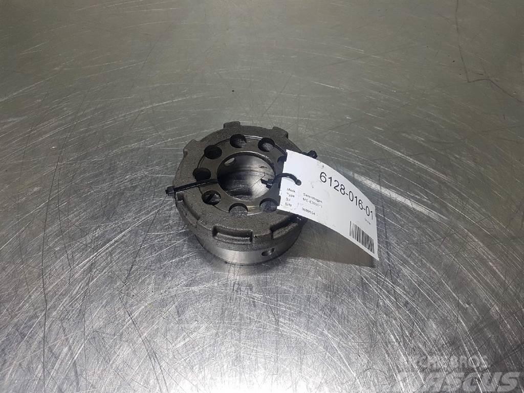 Sennebogen 818M-ZF-Other axle parts/Andere Achsenteile Axe