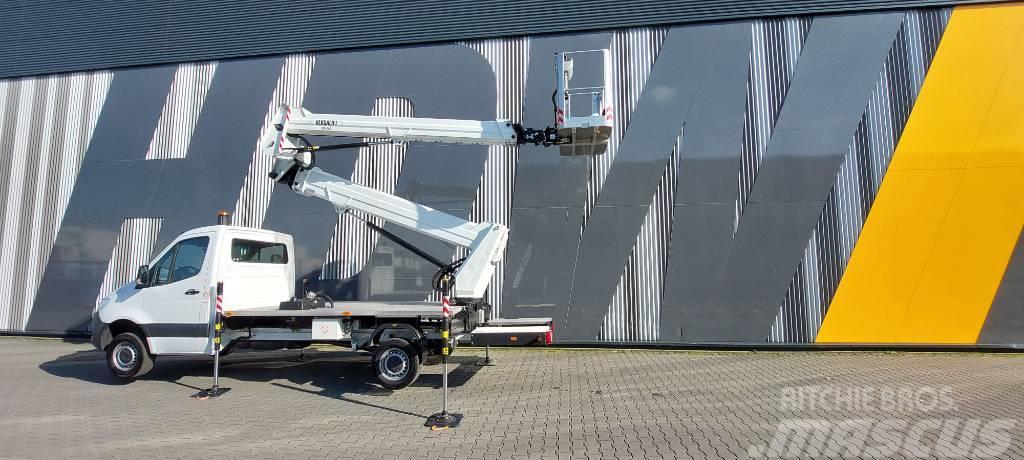 VERSALIFT VTX-240 EX-DEMO Platforme aeriene montate pe camion