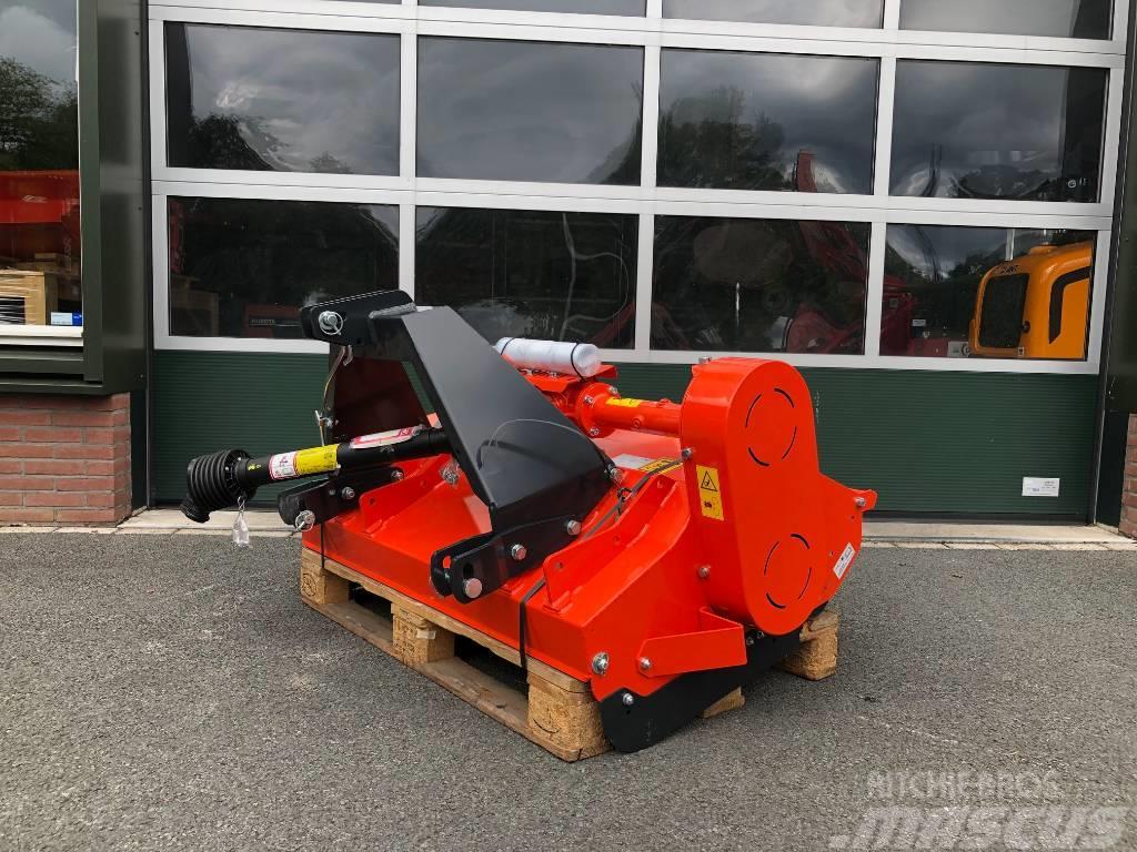 Kubota SE1121 Compact tractor attachments