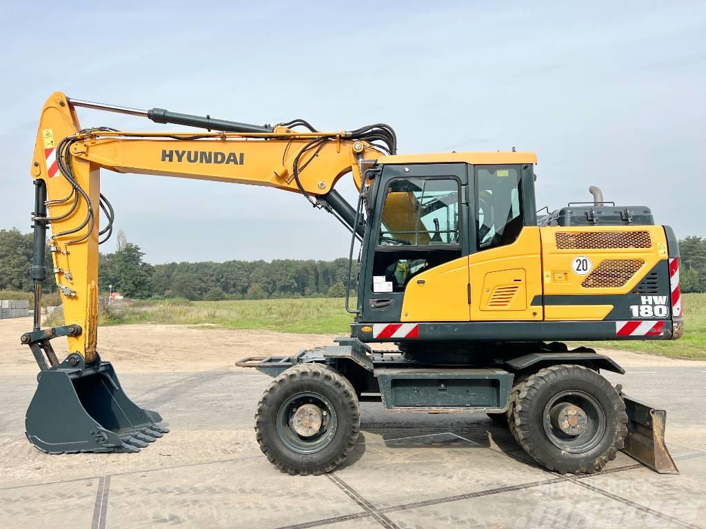 Hyundai HW180 - Excellent Condition / Well Maintained Excavatoare cu roti