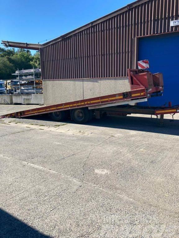 MOL 2 AXLES TIPPING TRAILER WITH RAMPS Incarcator agabaritic