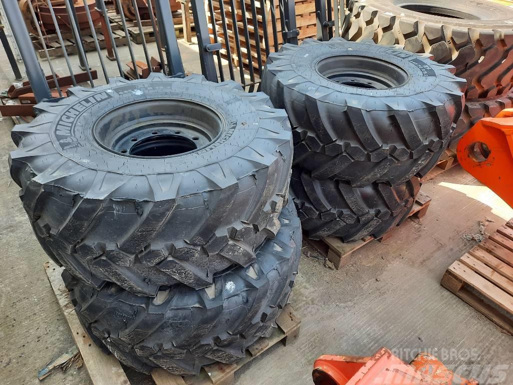 Michelin XF Tyres & Rims (set of 4) Excavatoare cu roti