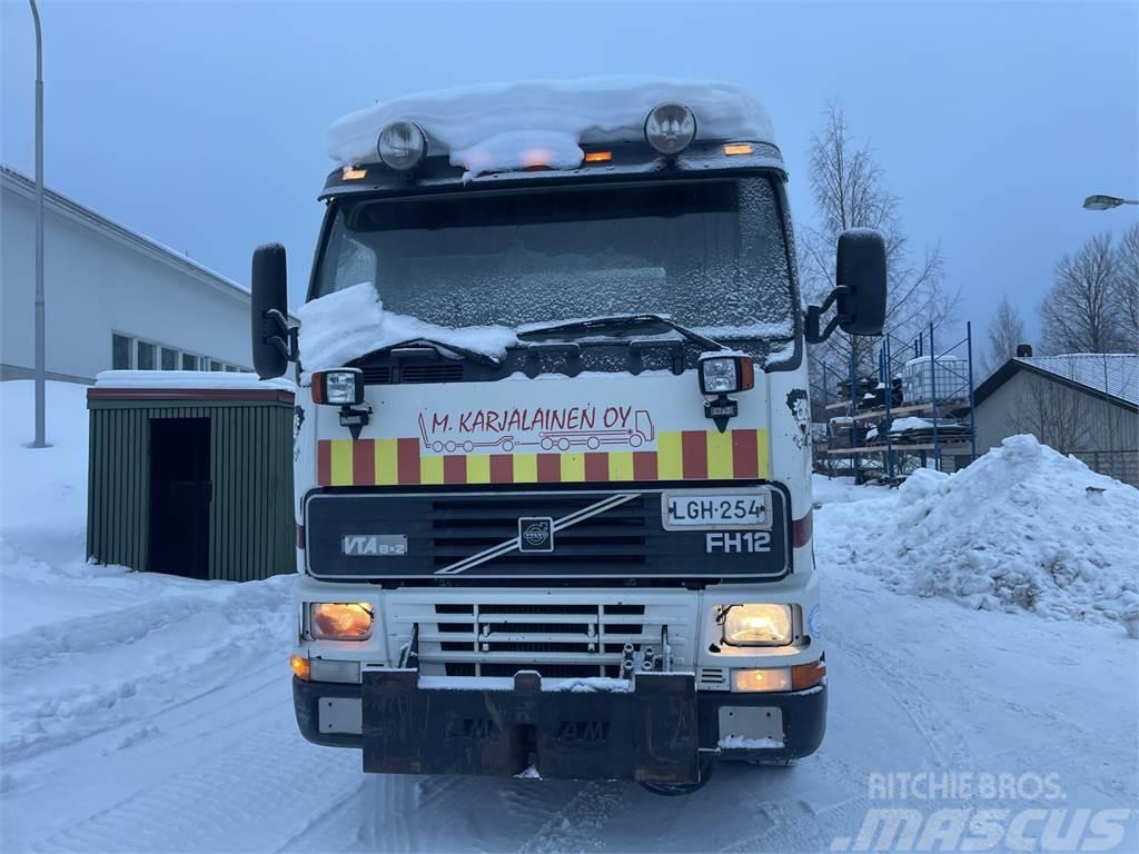 Volvo FH12 8X2 Alaterällä, Aurapuskuri ja hydrauliikat Municipal/vehicul cu uz general