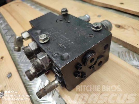 Kubota (27192) brake hydraulic block Hidraulice