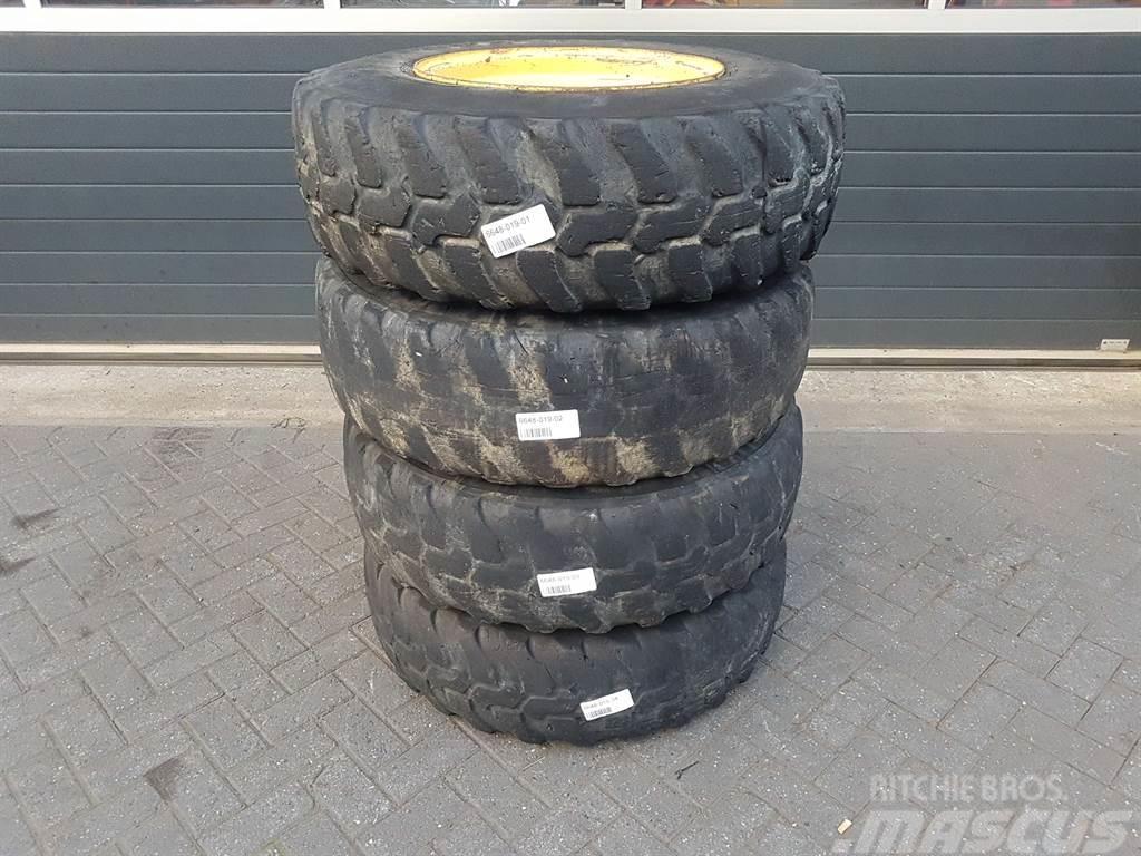 Volvo L30G-Dunlop 335/80R20 (12.5R20)-Tire/Reifen/Band Anvelope, roti si jante