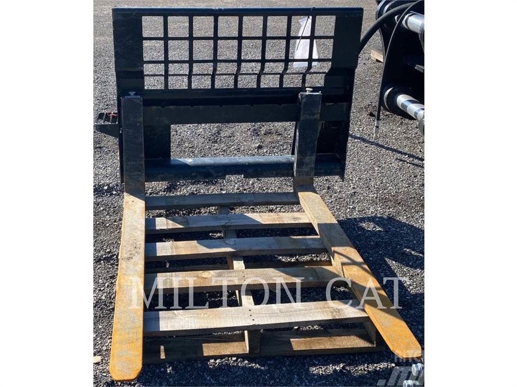 CAT SSL 46 PALLET FORKS WITH 48 TINES Furci