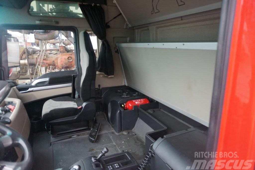 MAN F99L45 TGX EURO6 Cabine si interior