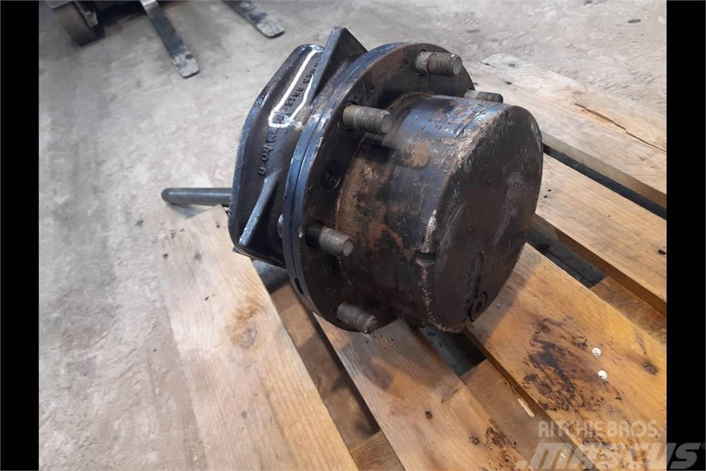 Valtra N121 Front axle final drive Transmisie