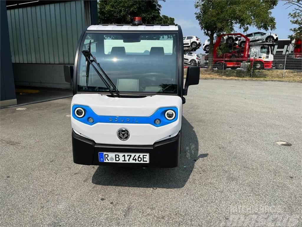 Goupil G 4 Elektrofahrzeug Transporter zur Miete Alte echipamente pentru tratarea terenului
