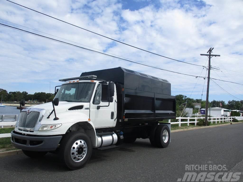 International 4300 Camion transport aschii