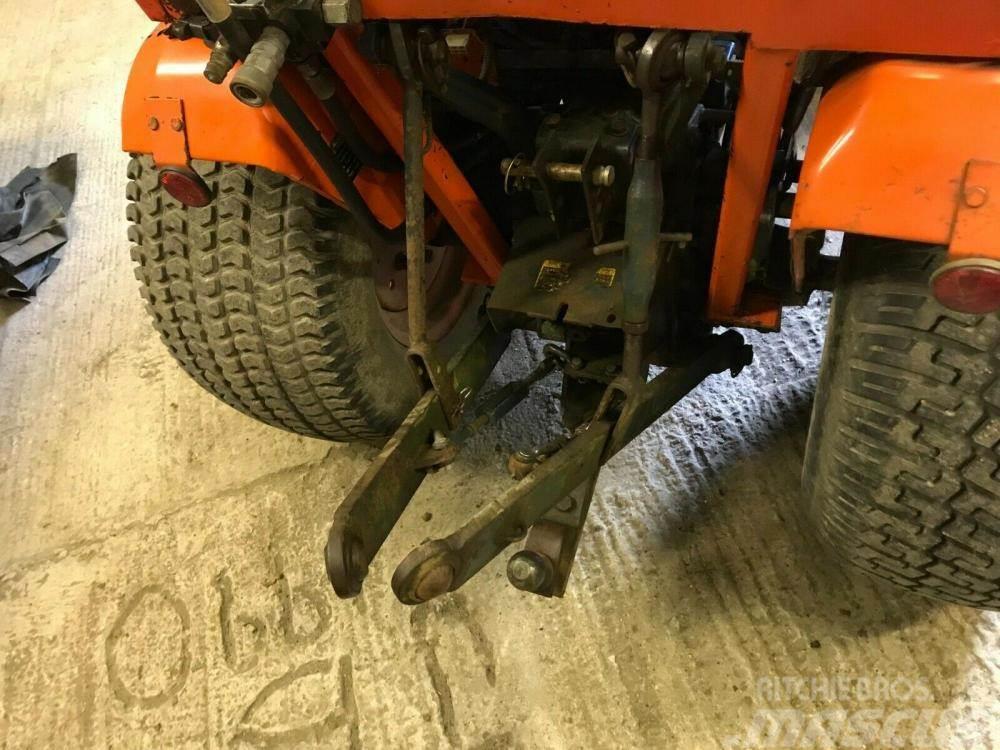 Kubota Tractor rear wheel and tyre 31 x 13.5- 15 Tractoare
