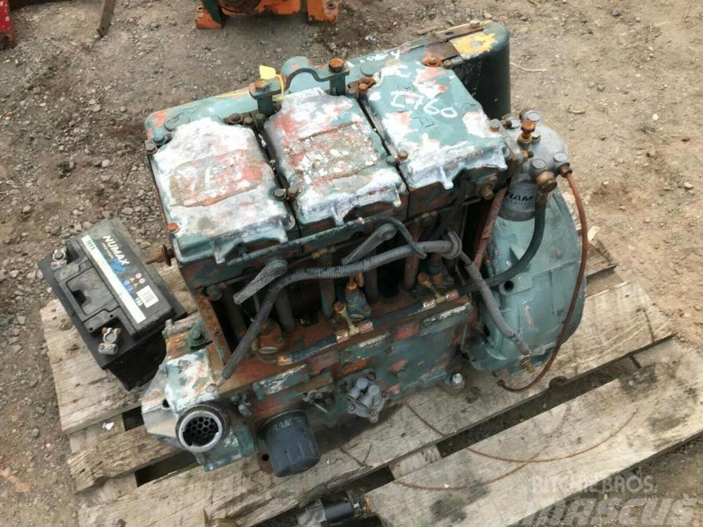 Lister Petter TS3 engine - spares £360 plus vat £432 Alte componente