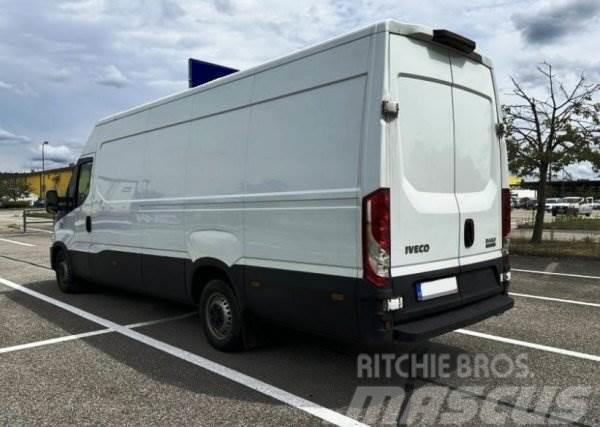 Iveco Daily 35S18 (3D) Autocamioane