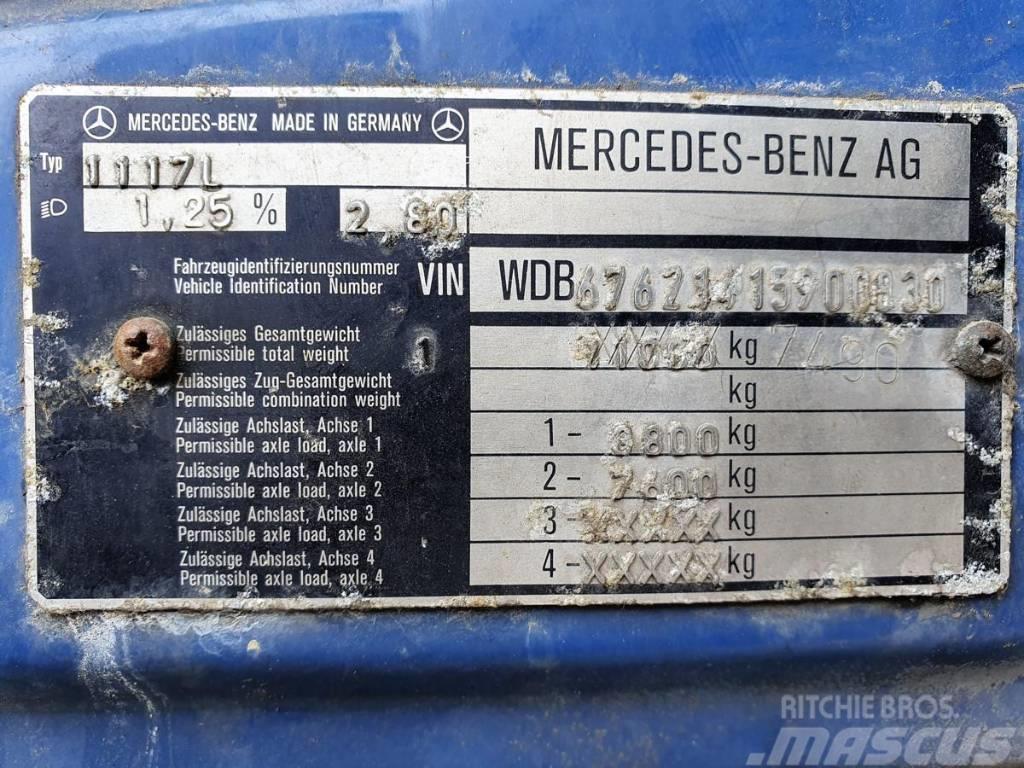 Mercedes-Benz 1117 L (KONIOWÓZ) Camioane transport animale