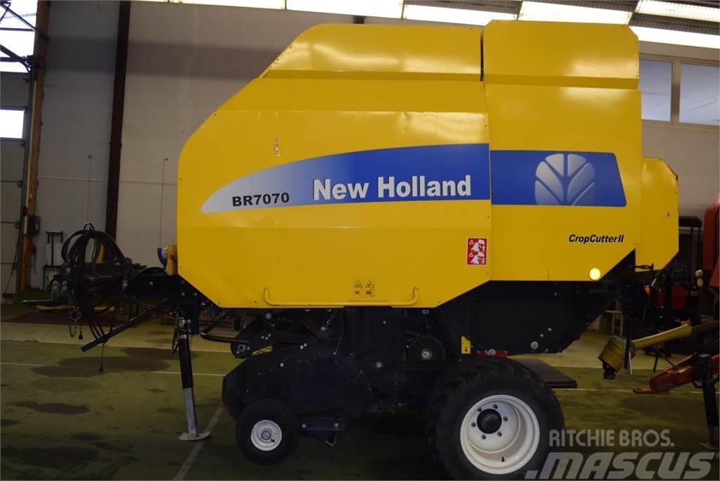 New Holland BR 7070 Crop Cutter II Masina de balotat cilindric
