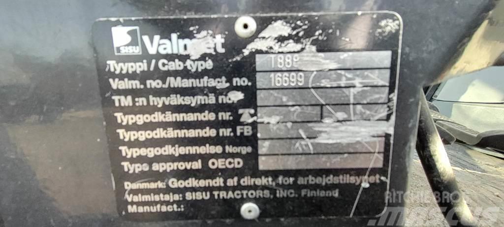 Valmet 8750-4-4x4/275 Tractoare