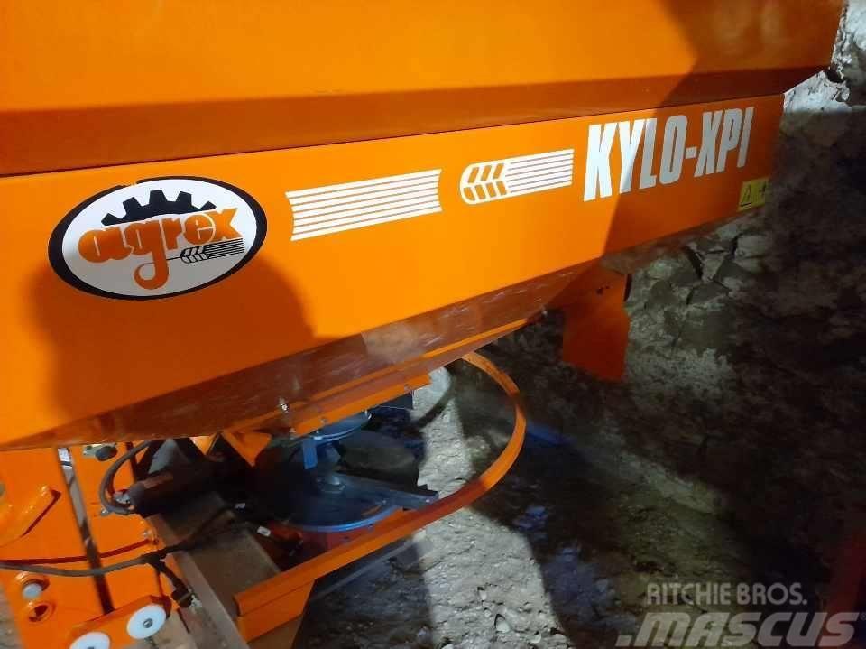 Agrex Kylo-XPI 2500 Împrastierea mineralelor