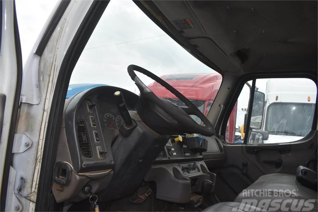 Freightliner BUSINESS CLASS M2 106 Camioane cu macara