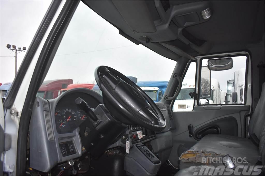 International DURASTAR 4400 Camioane cu macara