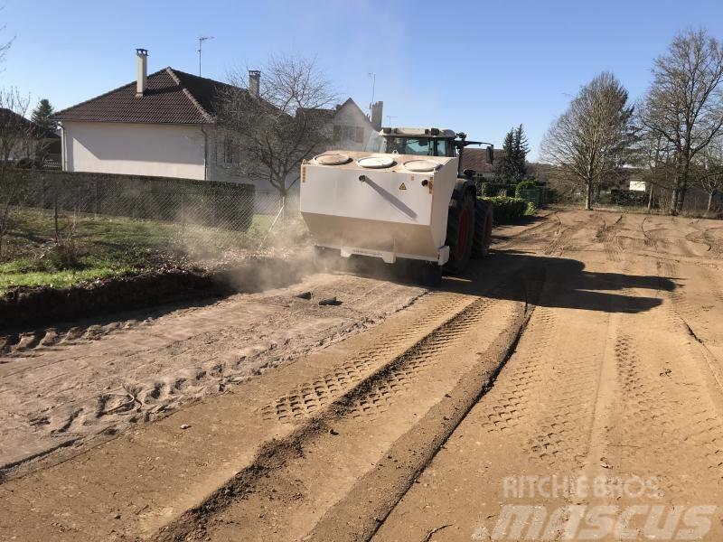  amag Bindemittelstreuer 5 m³ Heckanbau Traktor Reciclatori asfalt