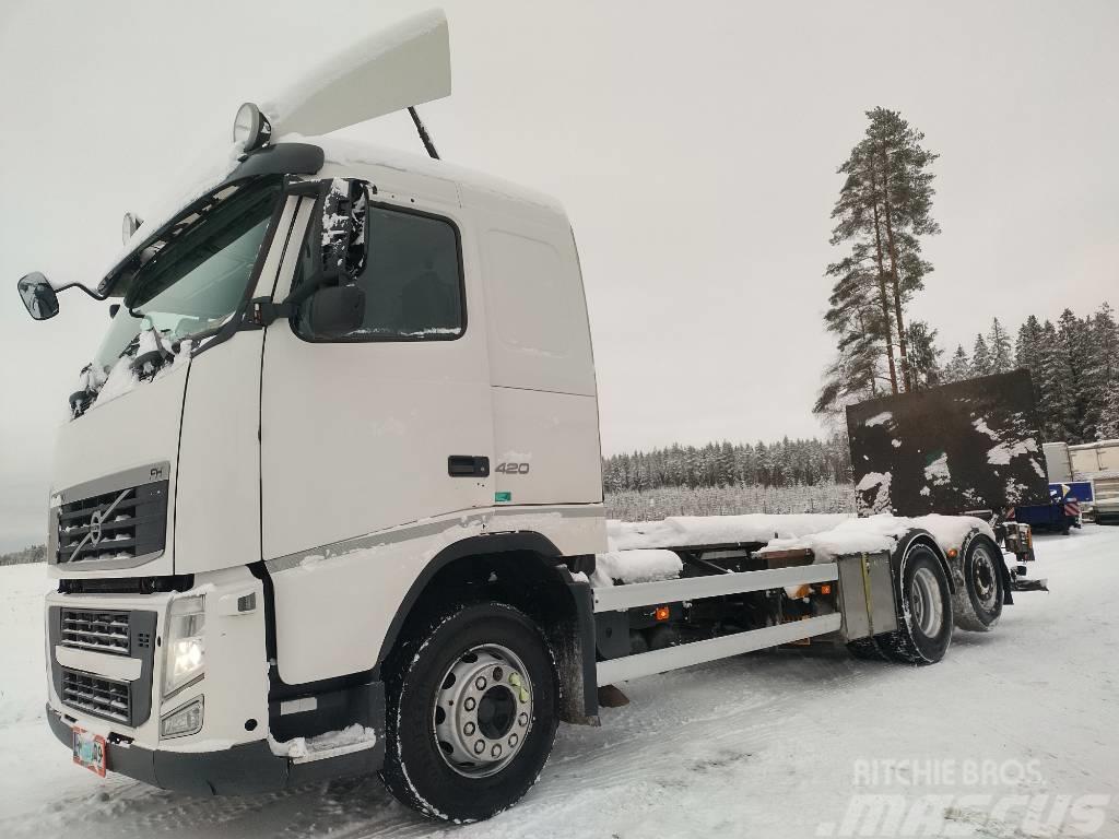 Volvo FH13 6x2 hydr.tasonostolaite,pl-nostin Camion cadru container