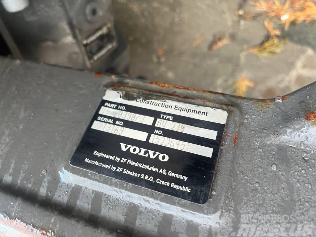 Volvo L 30 G Axe