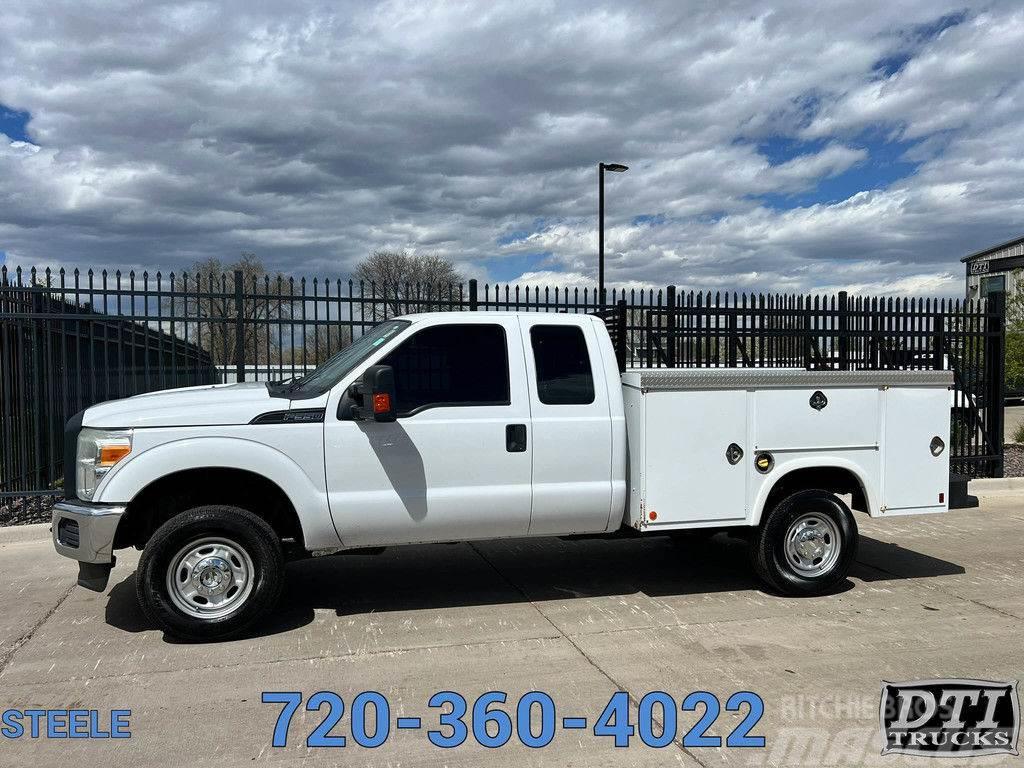 Ford F350 8' Service / Utility Truck With Gooseneck Hit Vehicule de recuperare