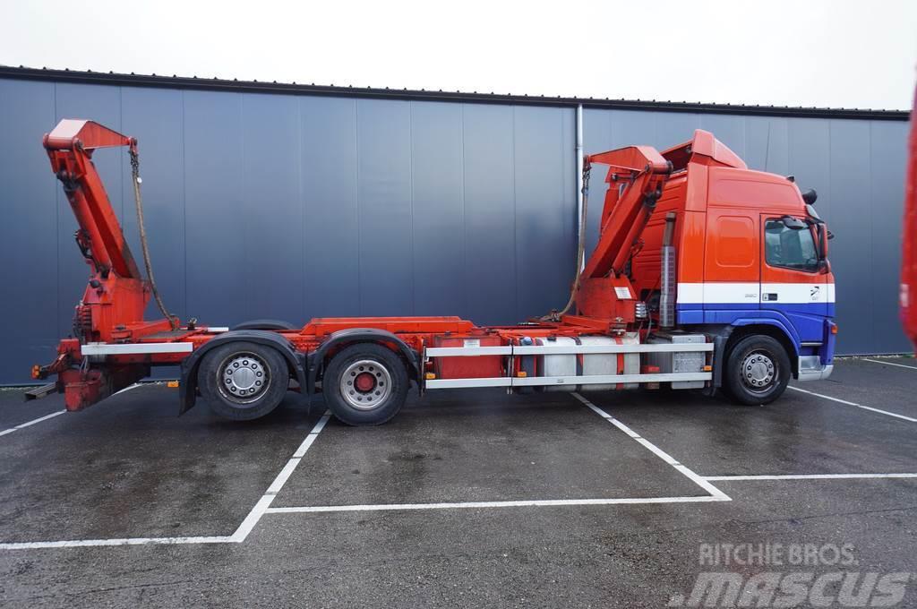 Volvo FM360 6X2 SIDE LOADER FOR 20FT CONTAINER Camion cu incarcator