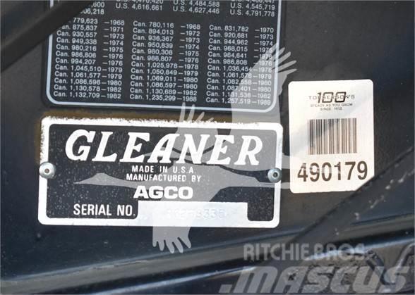 Gleaner R62 Combine de secerat