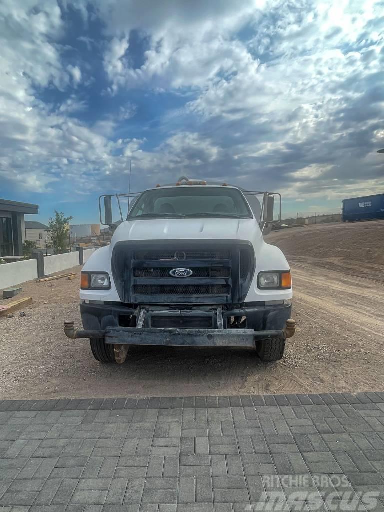 Ford F 750 XLT Cisterne