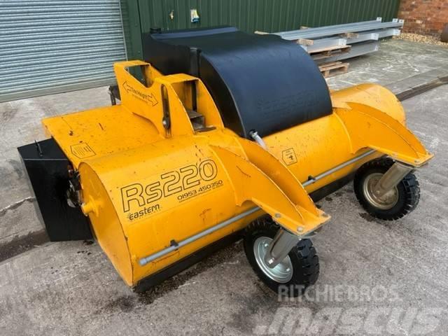  Eastern RS220 Sweeper Collector Maturatori